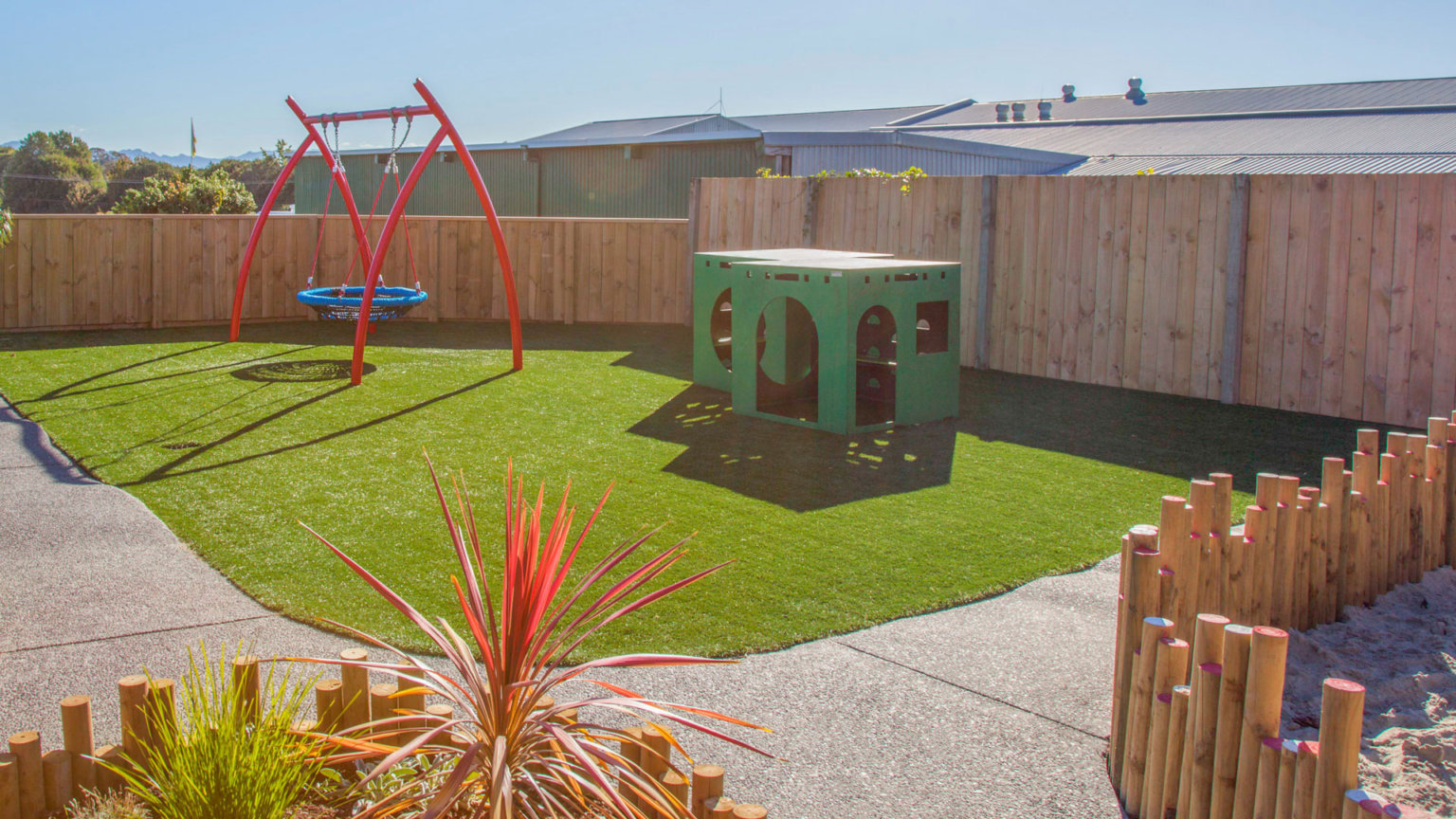 Above-And-Beyond-Childcare_hero2